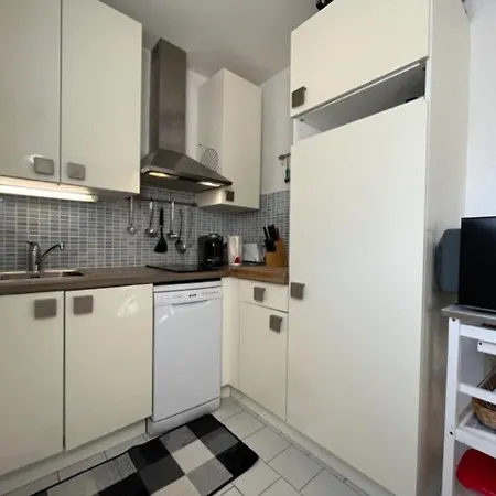 Vakantiehuis Maison A Deux Pas De La Avec Wifi Et Parking - Fr-1-246a-152